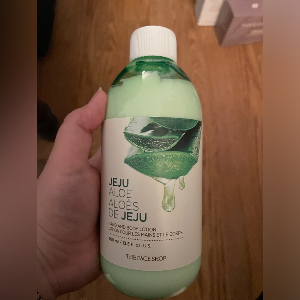 Jeju Aloe Moisturizing
